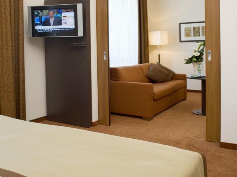 Dorint Hotel Am Dom Эрфурт Экстерьер фото