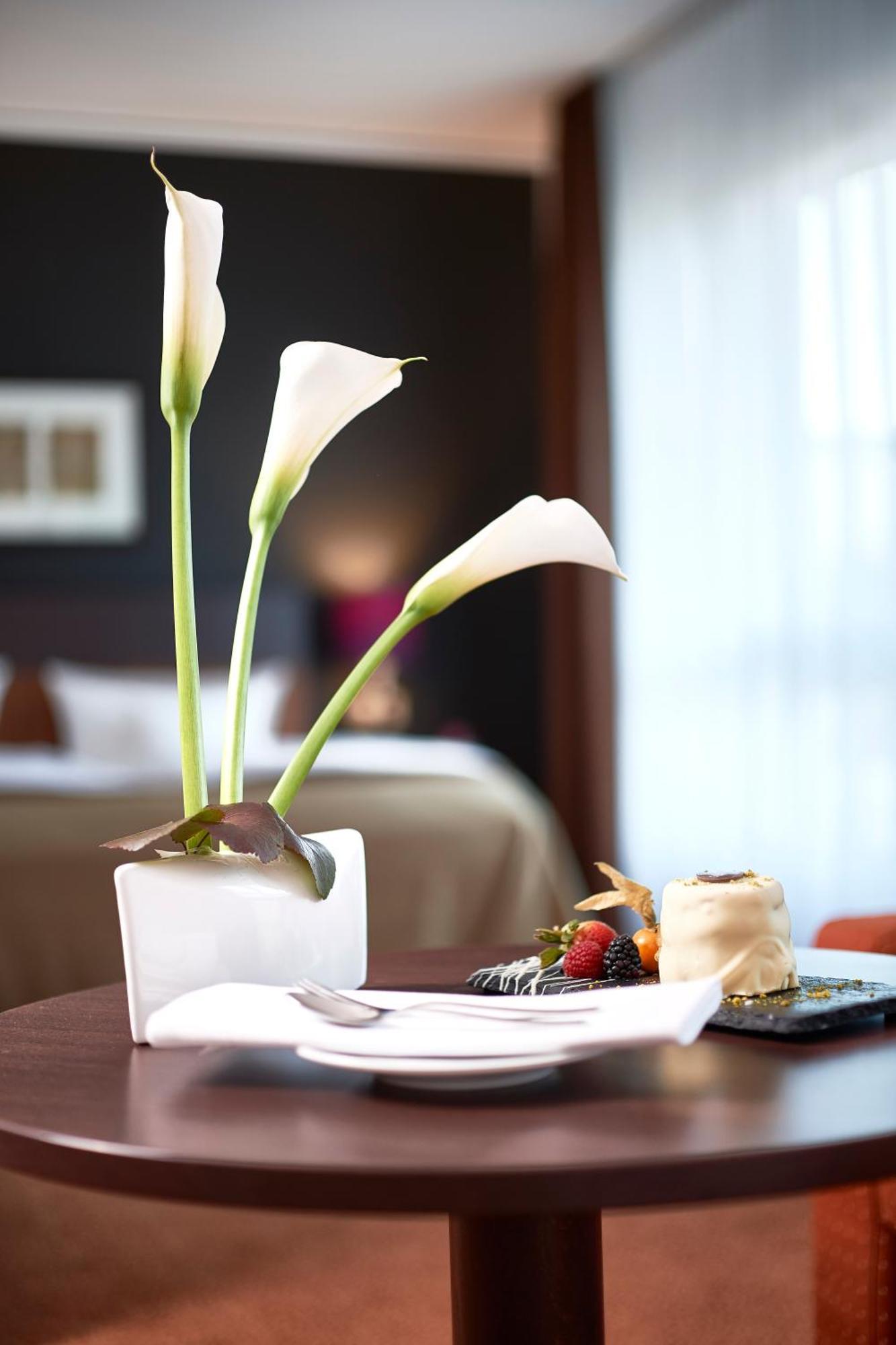Dorint Hotel Am Dom Эрфурт Экстерьер фото