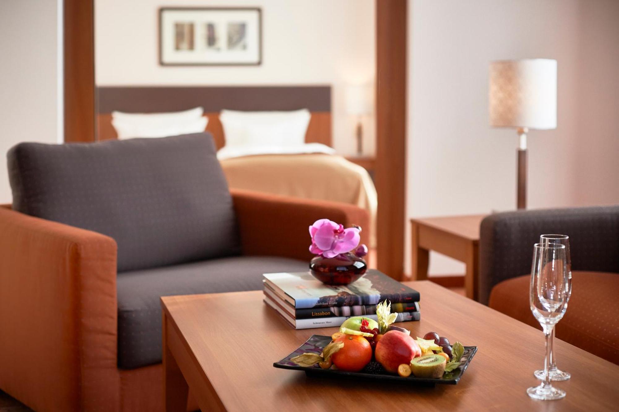 Dorint Hotel Am Dom Эрфурт Экстерьер фото