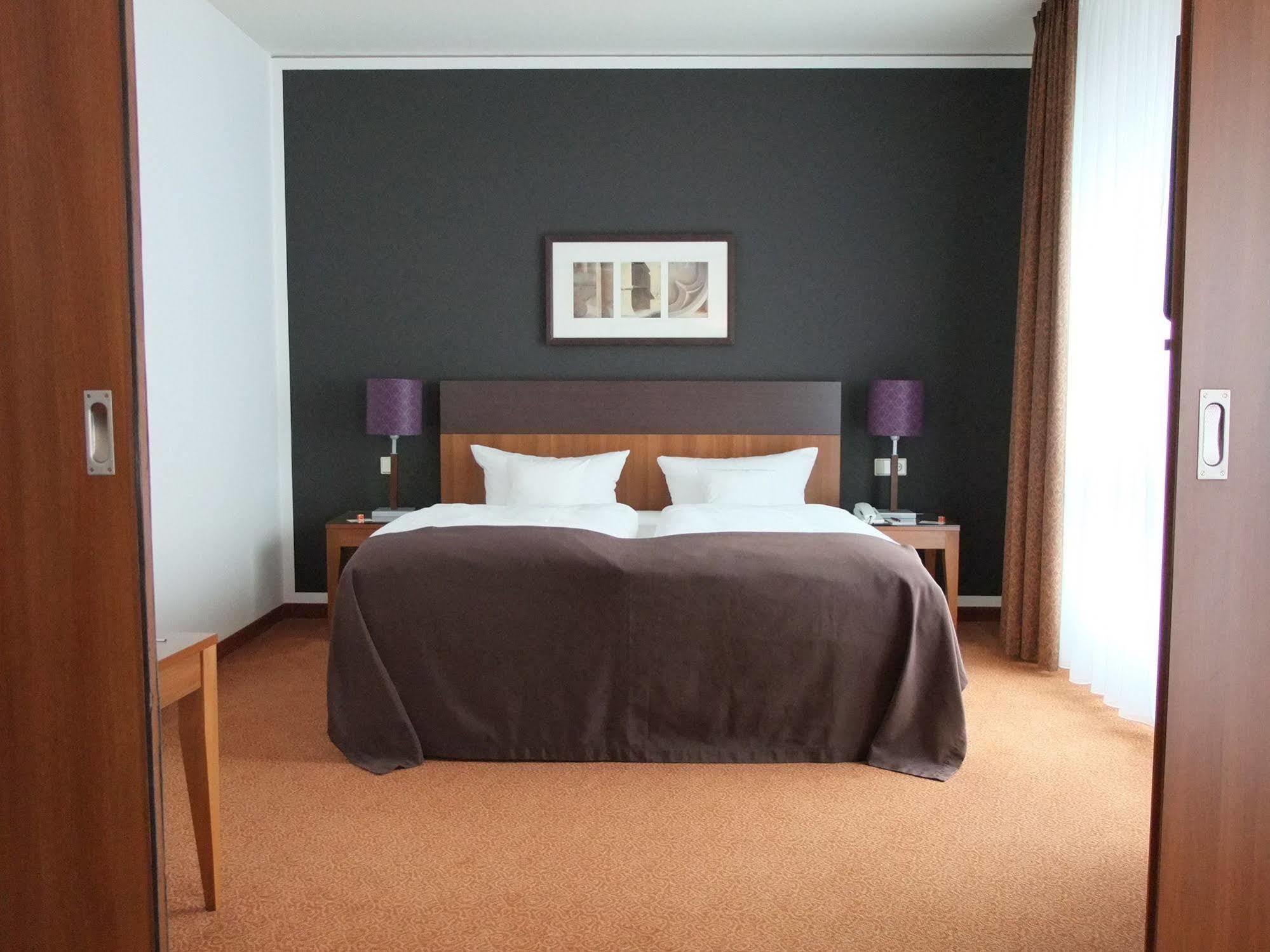 Dorint Hotel Am Dom Эрфурт Экстерьер фото